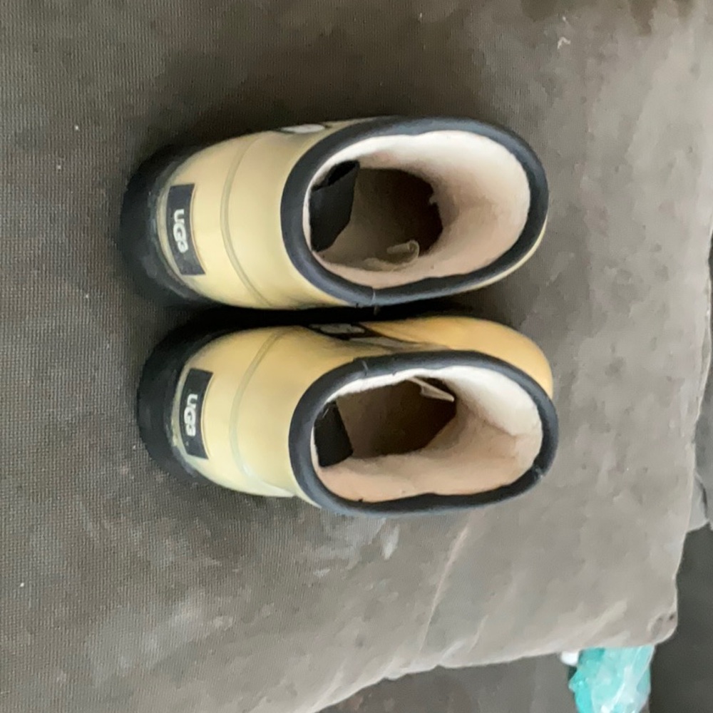 UGG kids classic clear mini ll